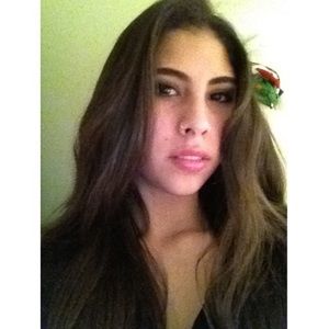 Meet your Posher, Valentina