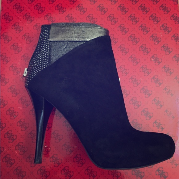 Guess GWALFREDA booties