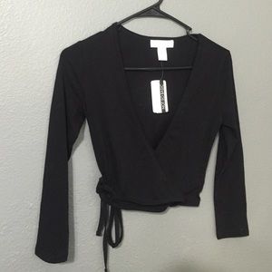 3/4 sleeve wrap crop top