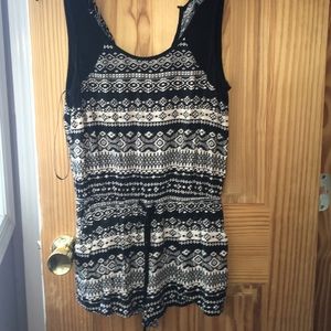 Aztec patterned romper from forever 21!