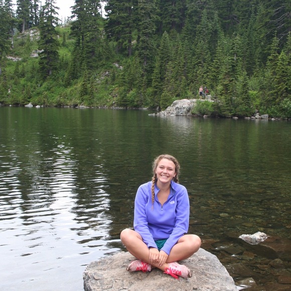 Meet your Posher, Bella