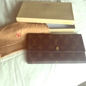 Louis Vuitton Long Tri-Fold Wallet