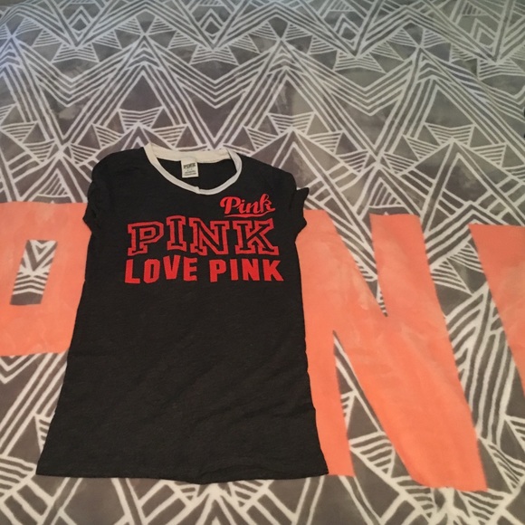 Vs pink shirt