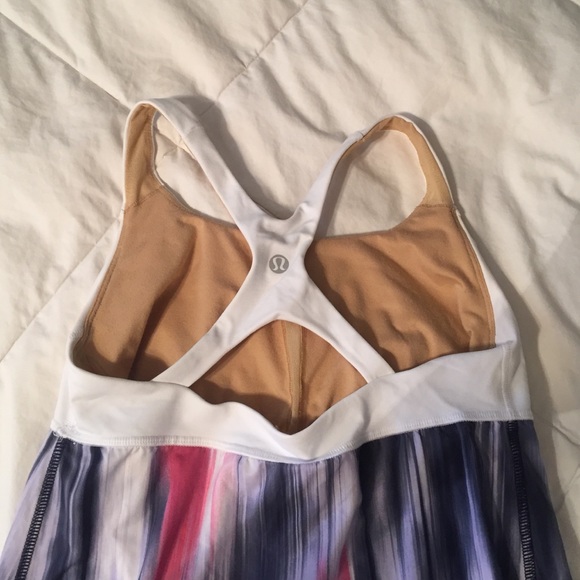 Lululemon hi-Lo tank