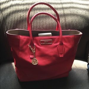 *July Sale*Genuine Leather DKNY Bag