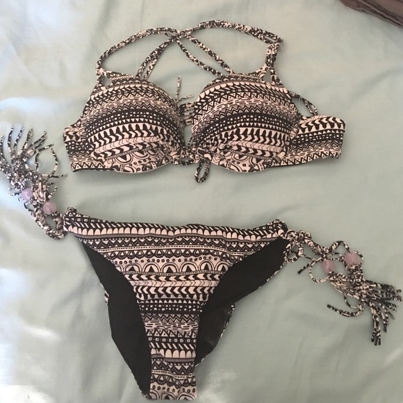 Victoria's Secret bikini