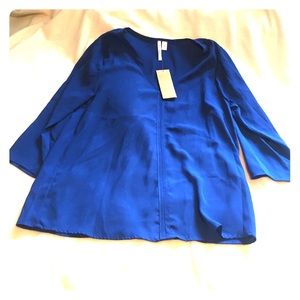 Nice royal blue long sleeved shirt