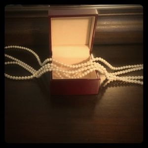 fine pearl / opaque cult pearl strands 100"