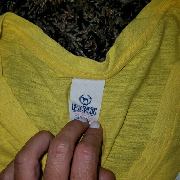 Vs PINK SIZE xsmall V neck tee - Picture 2 of 2