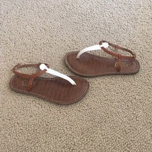 *BARLEY USED* Sandals
