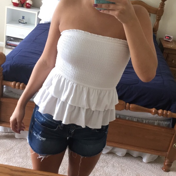 Hollister Strapless Ruffle Top - Picture 1 of 3