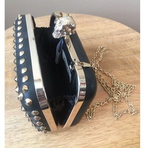 Black & Gold Skull Stud Purse
