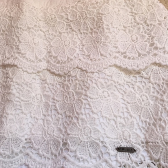 Brand new hollister skirt! - Picture 2 of 3