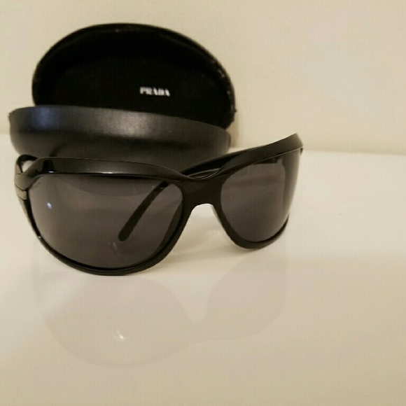 Auth Prada Sunglasses