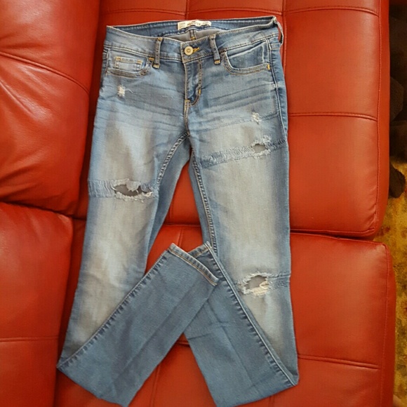 Hollister juniors skinny distressed jeans sz OOR
