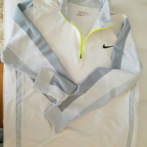 Nike Pullover