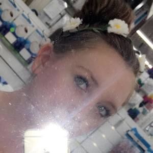 Meet your Posher, Avery