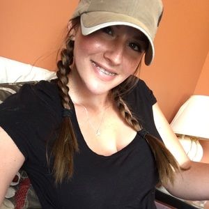 Meet your Posher, Laurel