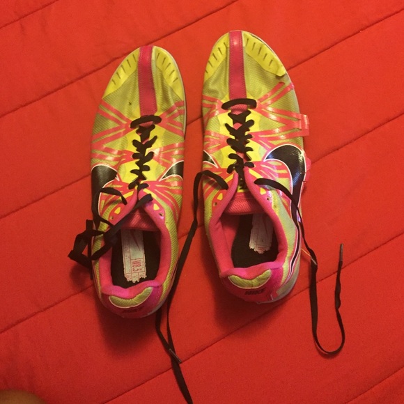 Nike spikes - Picture 1 of 2