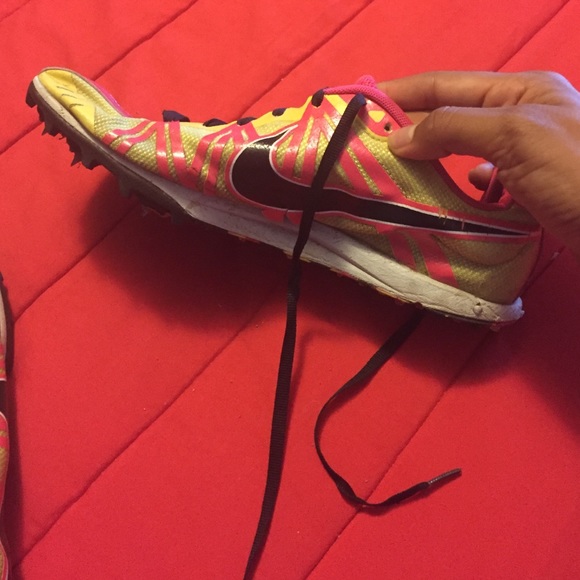 Nike spikes - Picture 2 of 2