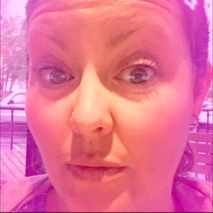 Meet your Posher, Debra