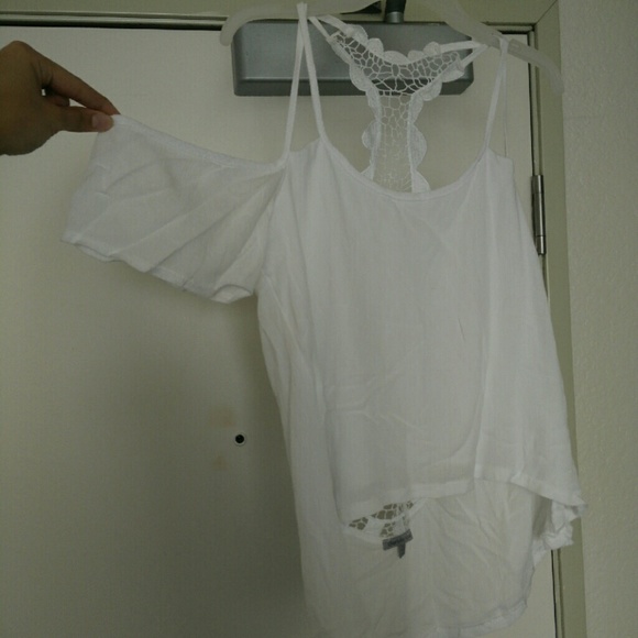 Half sleeve cold shoulder tank - Picture 3 of 3