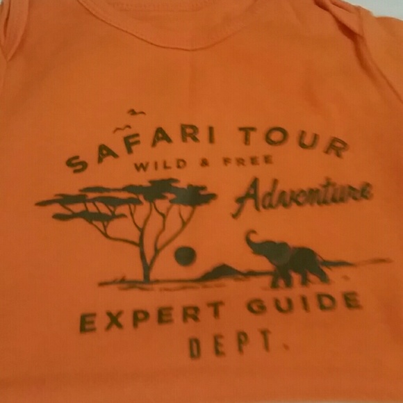 Carter's 3 piece set 24 months - Picture 2 of 3