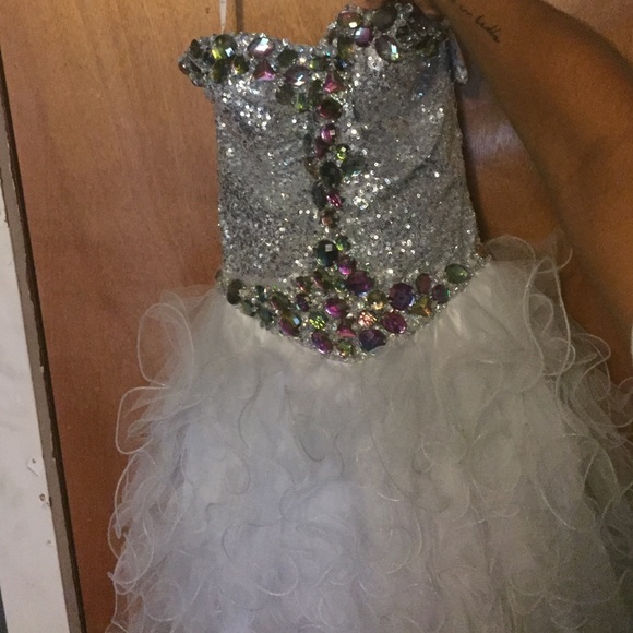 Homecoming dress - Picture 1 of 2