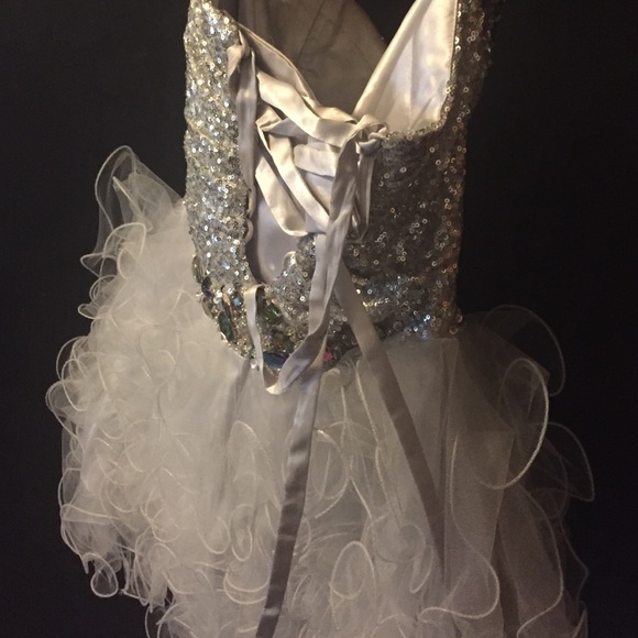 Homecoming dress - Picture 2 of 2