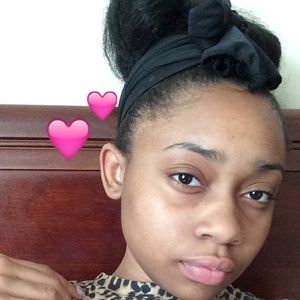 Meet your Posher, Christina