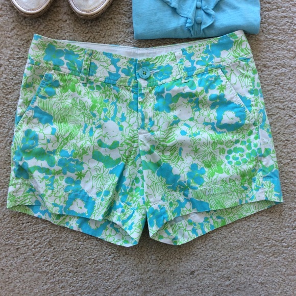🚫SOLD🚫Lilly Pulitzer Callahan shorts - Picture 2 of 3