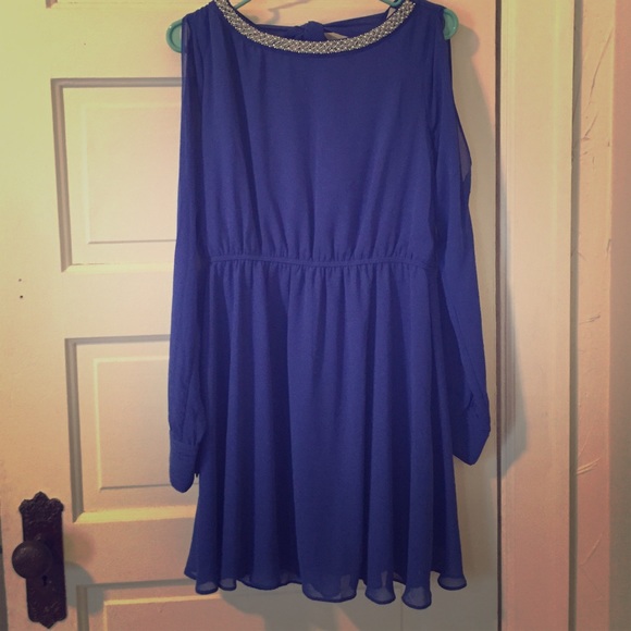 Nashville boutique flare sleeved dress