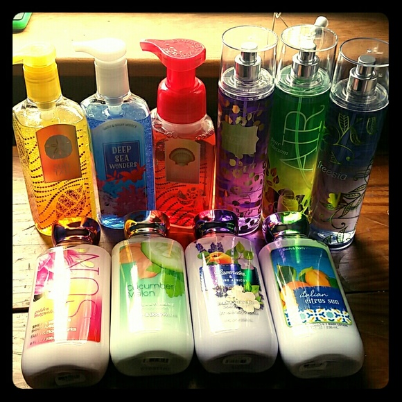 Bath and Body Works HUGE Beauty Lot-11 Items! - Picture 1 of 1