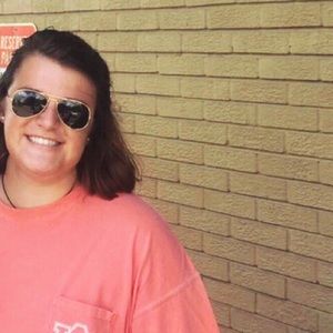 Meet your Posher, Elise