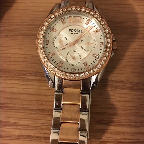 Rose gold/silver fossil watch