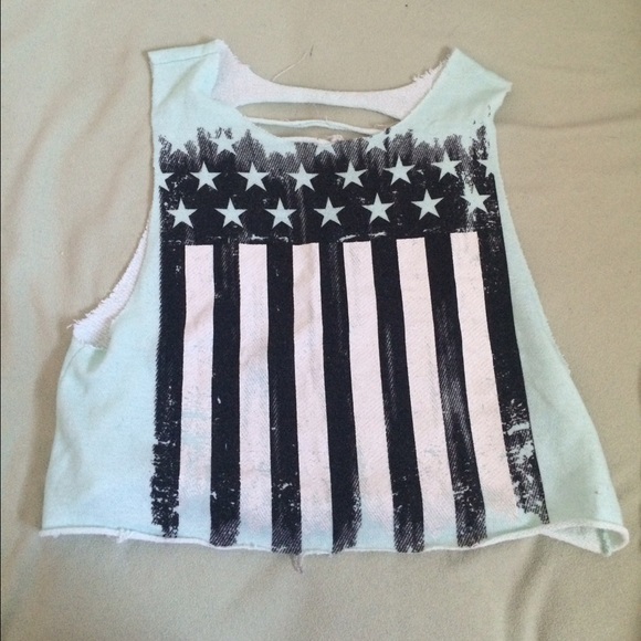 mint American flag tank