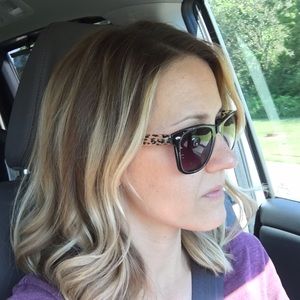 Meet your Posher, Christy