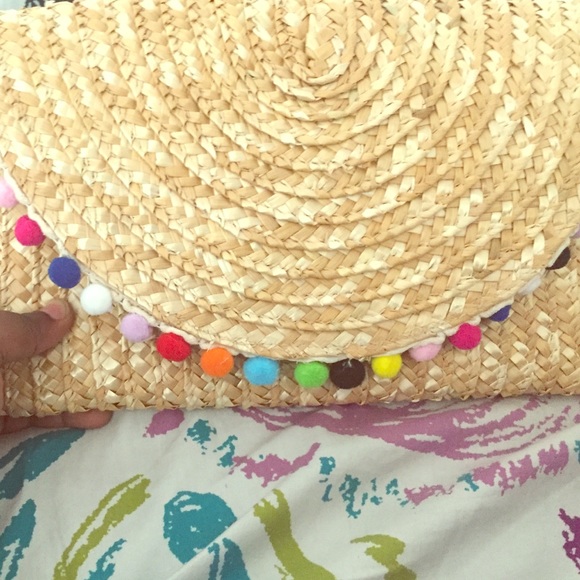 Pom Pom Clutch