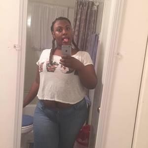 Meet your Posher, Dezalyn