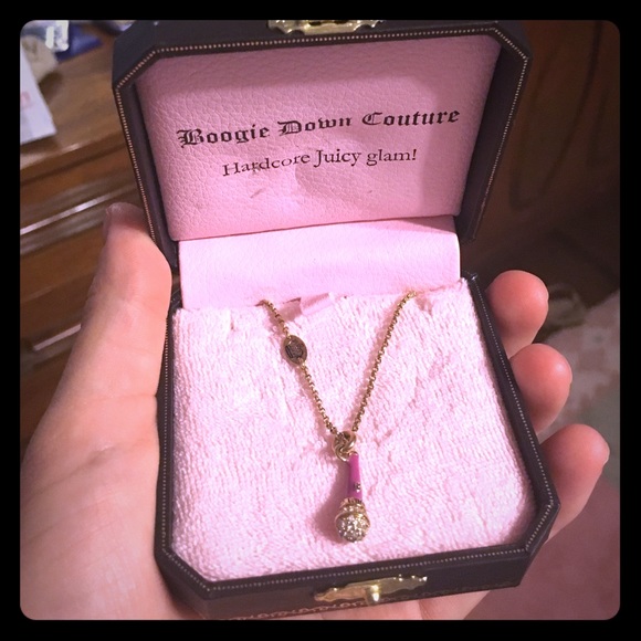 Juicy couture necklace