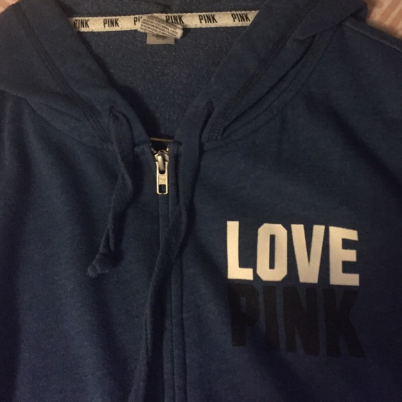 Zip up - Picture 2 of 2