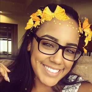 Meet your Posher, Juli