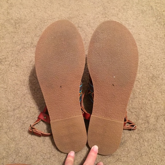 {Tribal Sandals} - Picture 2 of 3