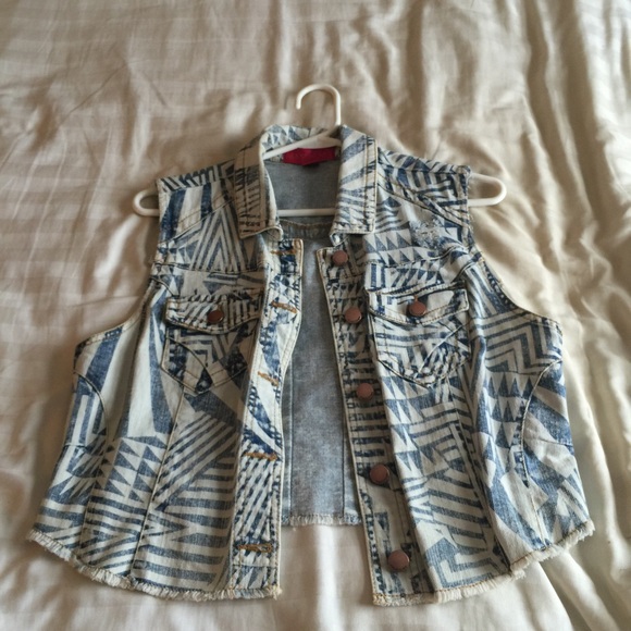 Jean jacket size large.