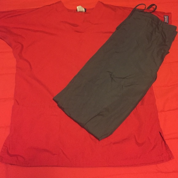 Scrubs - Picture 1 of 1