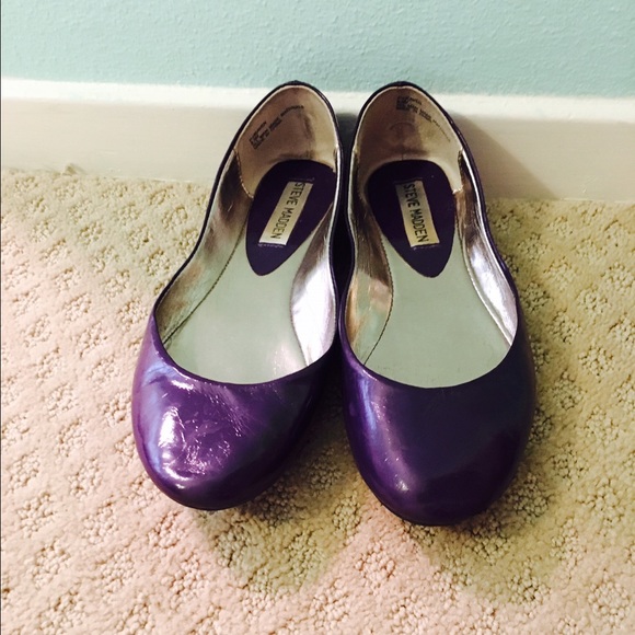 FLASH SALE Steve Madden Purple Flats