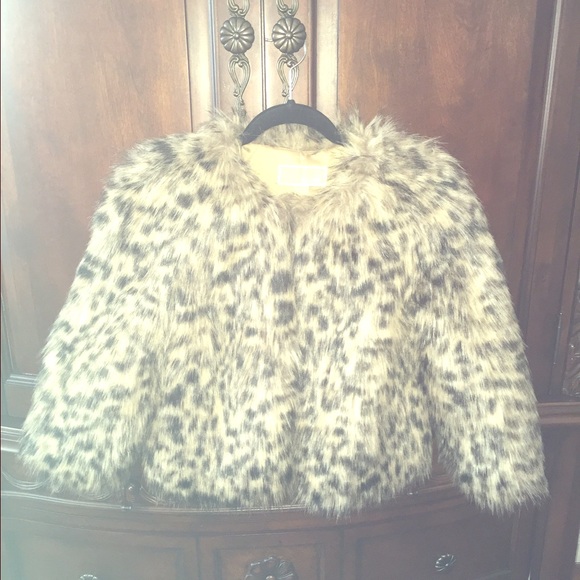 Short leopard MK jacket. - Picture 1 of 1