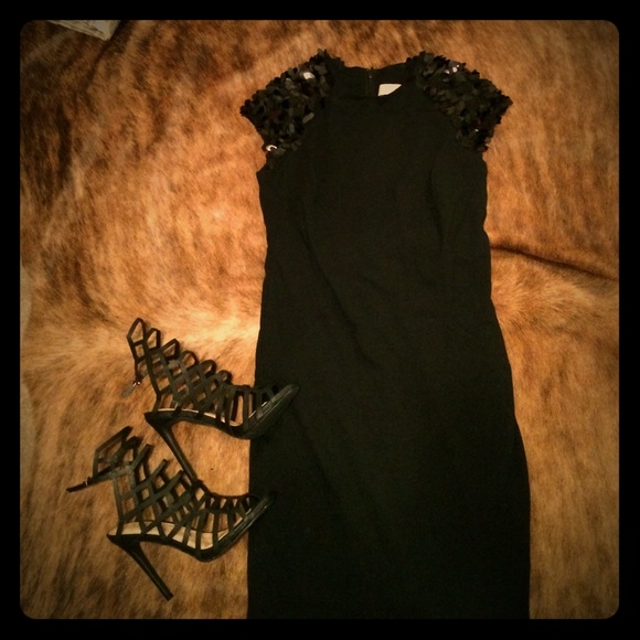 Blk stretchy very sliming michael Kors dress