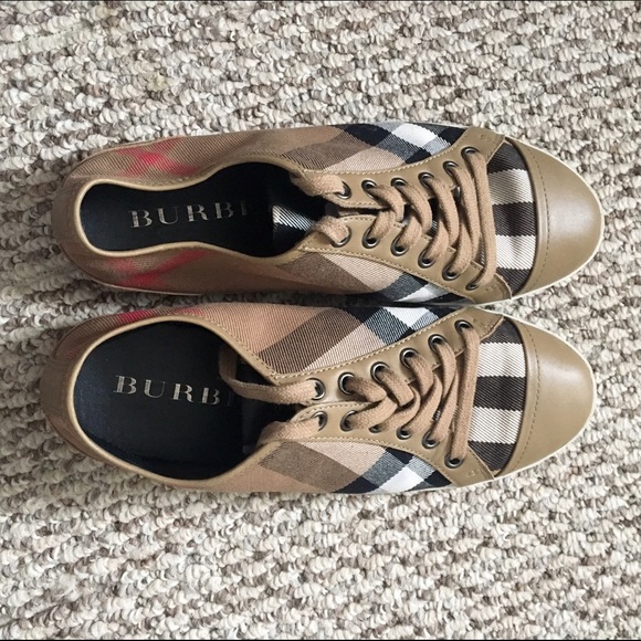 🚫SOLD Burberry Canvas Sneakers - Picture 2 of 4