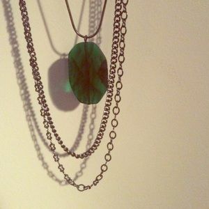 Triple necklace with green pendant